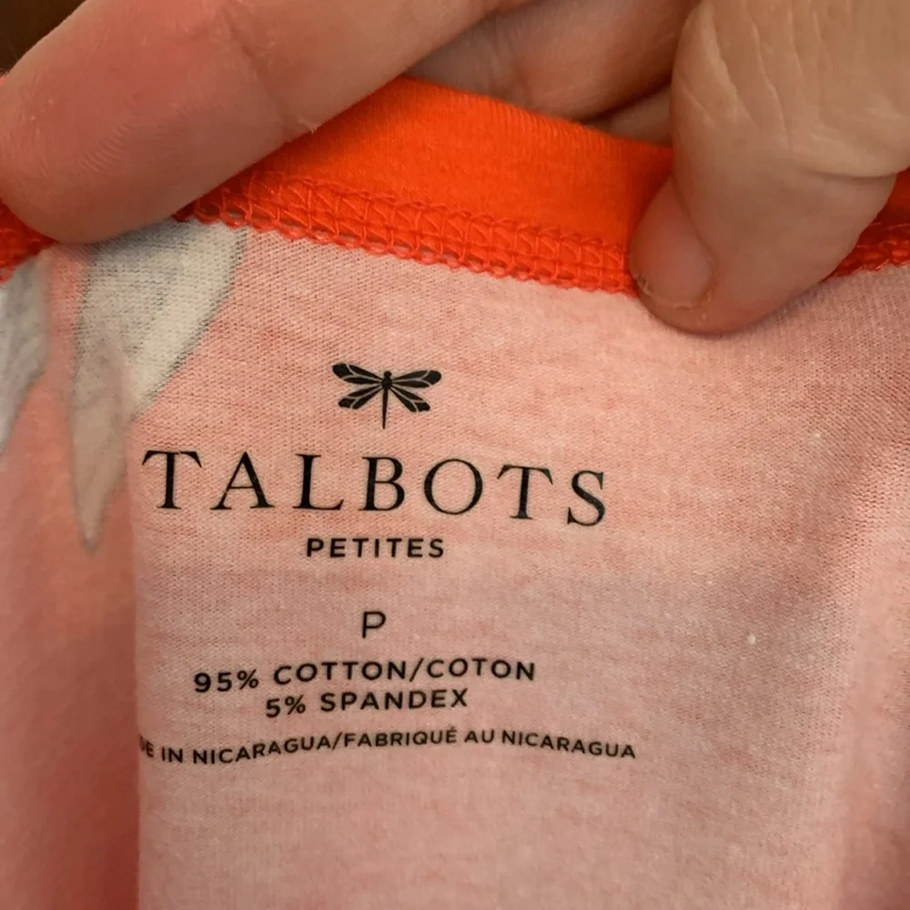 Talbots petites near elbow sleeve pullover.‎ Worn a few times.